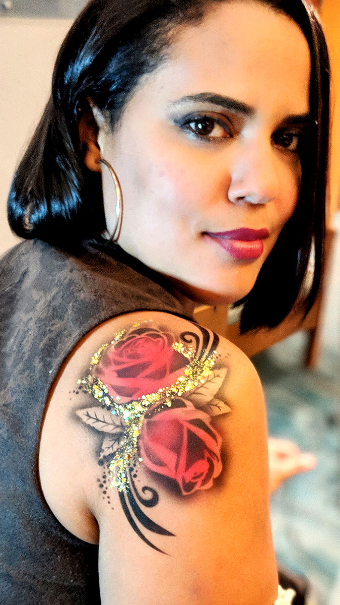 shoulderRose_Vvividtattoos